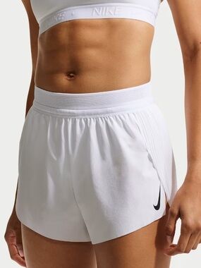 Nike AeroSwift
Women's Dri-FIT ADV Mid-Rise 3" Brief-Lined Running Shorts